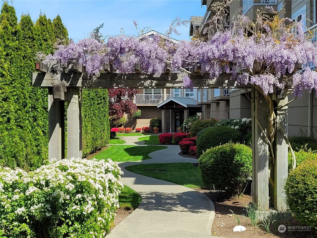 Photo of 1854 NW 195th Street #313, Shoreline, WA 98177 (MLS # 2272174)