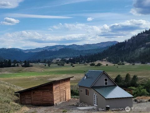 Photo of 12 Tanager Lane, Republic, WA 99166 (MLS # 2418253)