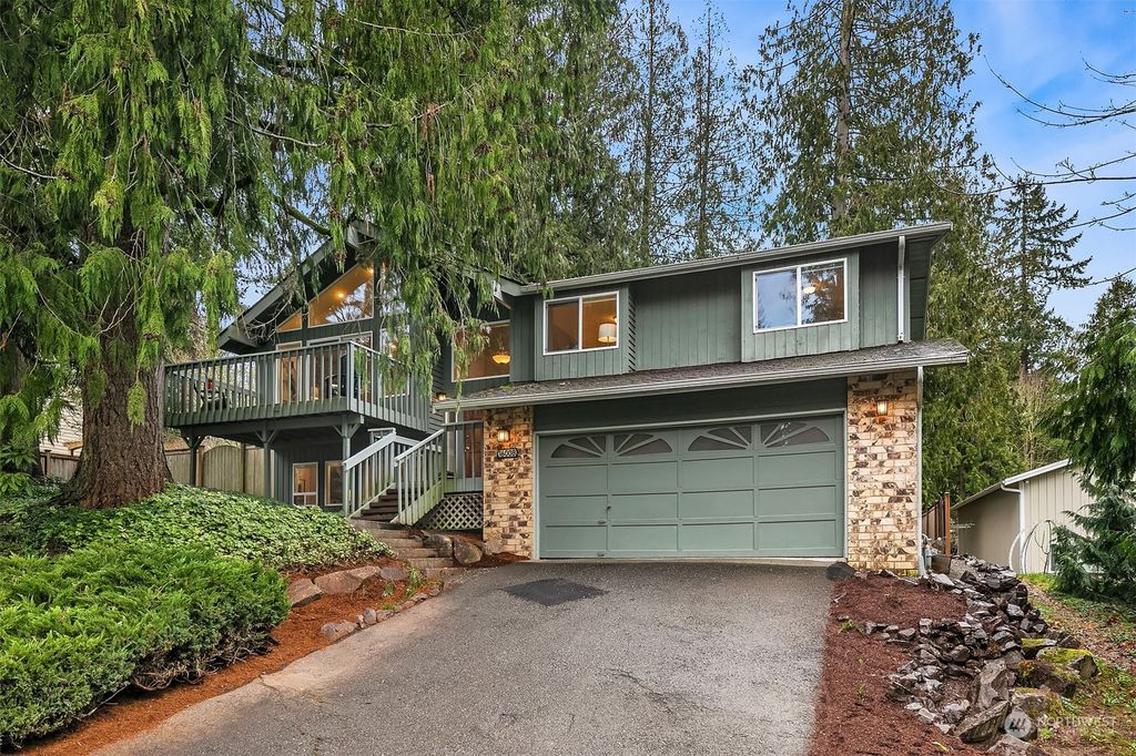 Photo of 16008 198th Avenue NE, Woodinville, WA 98077 (MLS # 2198496)