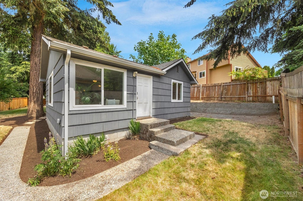 Photo of 17806 83rd Place NE, Kenmore, WA 98028 (MLS # 2518957)