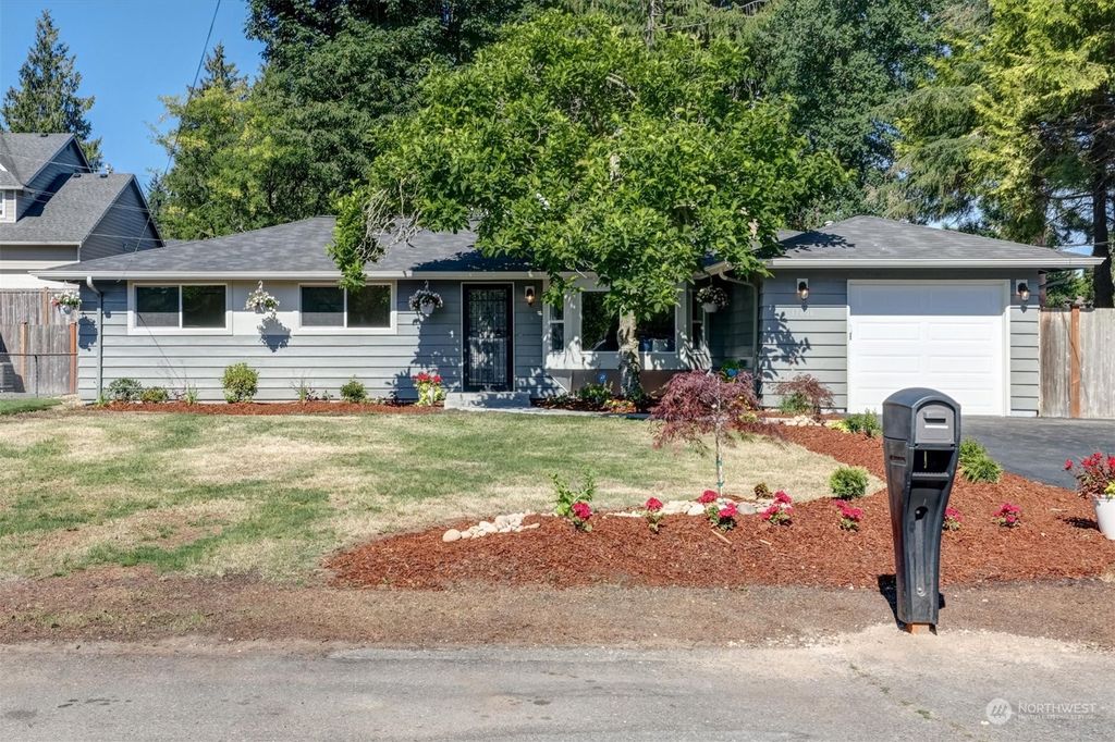 Photo of 17606 62nd Place W, Lynnwood, WA 98037 (MLS # 2133682)