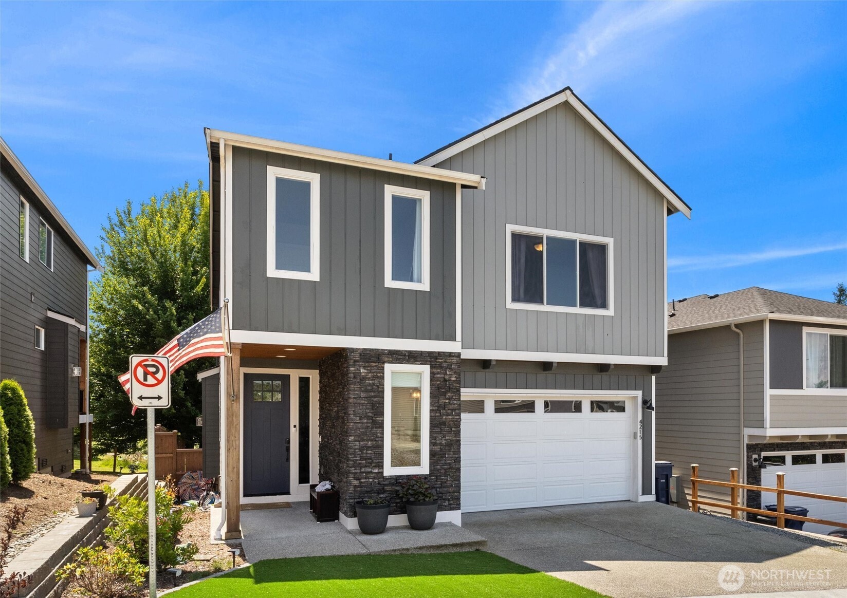 4216 66th Drive NE