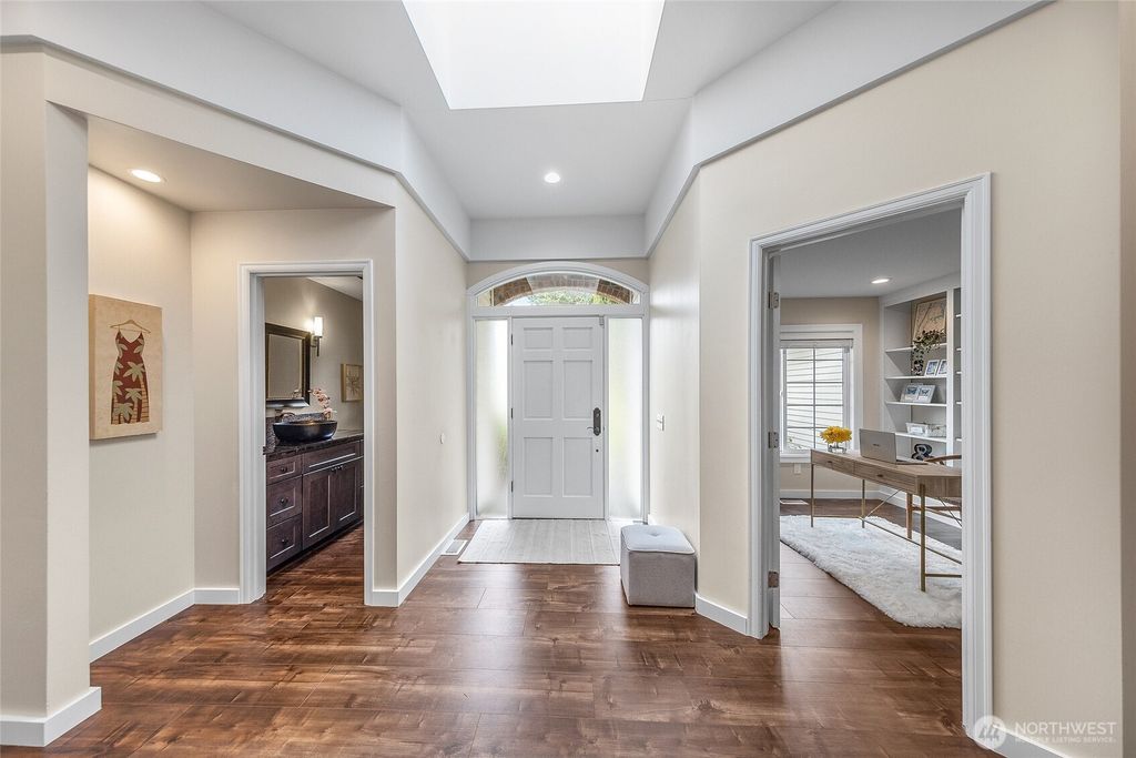 Photo of 6290 155th Place SE, Bellevue, WA 98006 (MLS # 2344837)