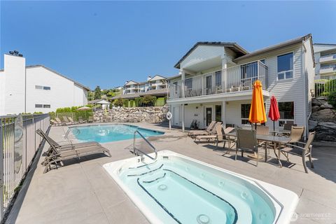 Photo of 808 W Manson Road #B102, Chelan, WA 98816 (MLS # 2427472)