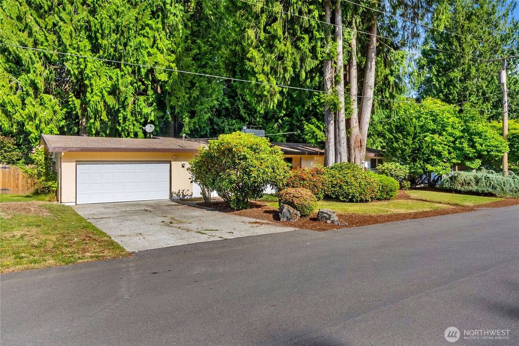 Photo of 3709 Wesley Loop NW, Olympia, WA 98502 (MLS # 2540414)