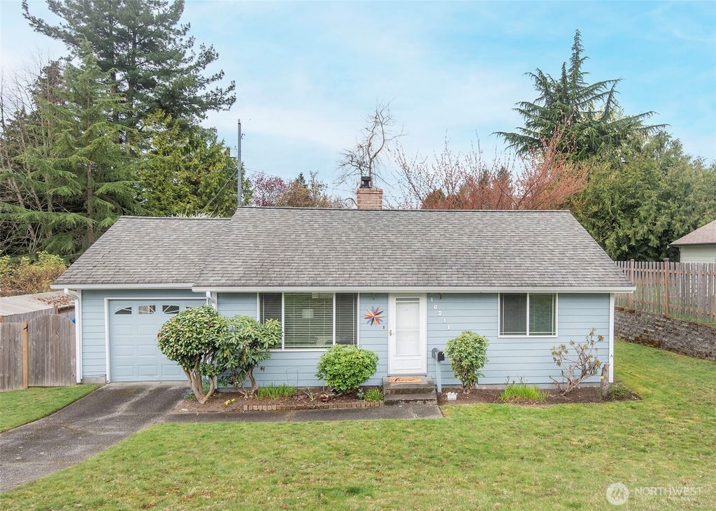 Photo of 16211 6th Avenue NE, Shoreline, WA 98155 (MLS # 2358158)