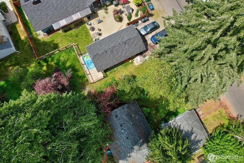 1209 Pioneer Avenue NE