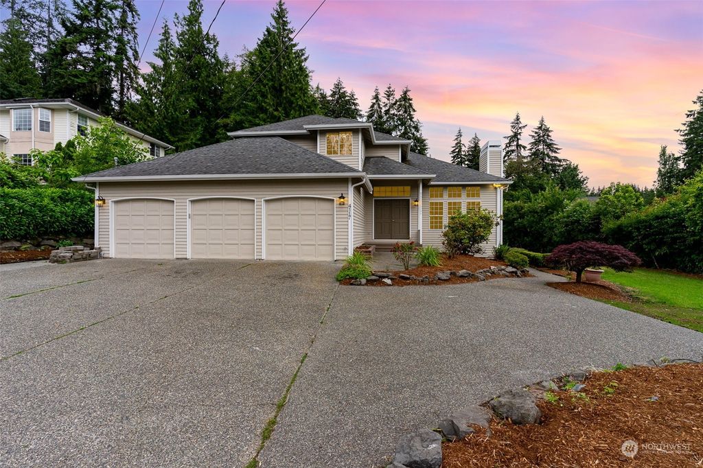 Photo of 4117 164th Avenue SE, Bellevue, WA 98006 (MLS # 2254051)
