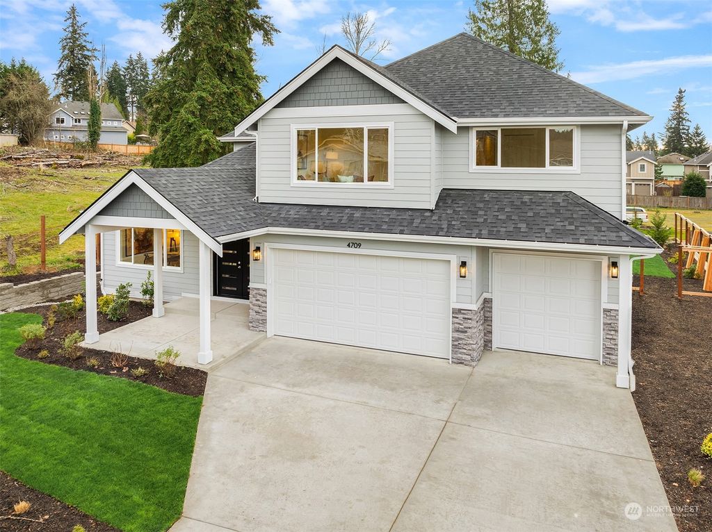 Photo of 4709 NE 24th Street St, Renton, WA 98059 (MLS # 2314335)