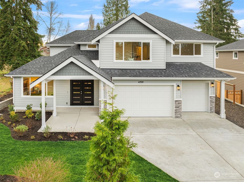 Photo of 4709 NE 24th Street St, Renton, WA 98059 (MLS # 2314335)