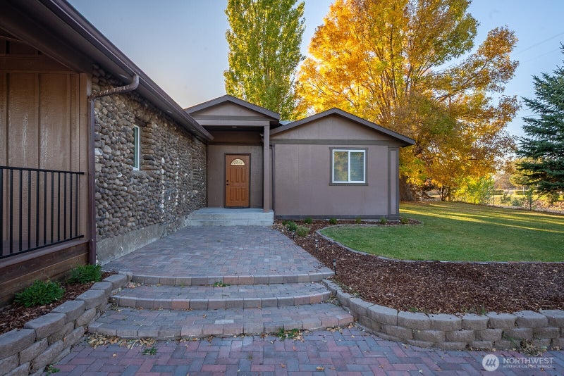 603 NE Road 19