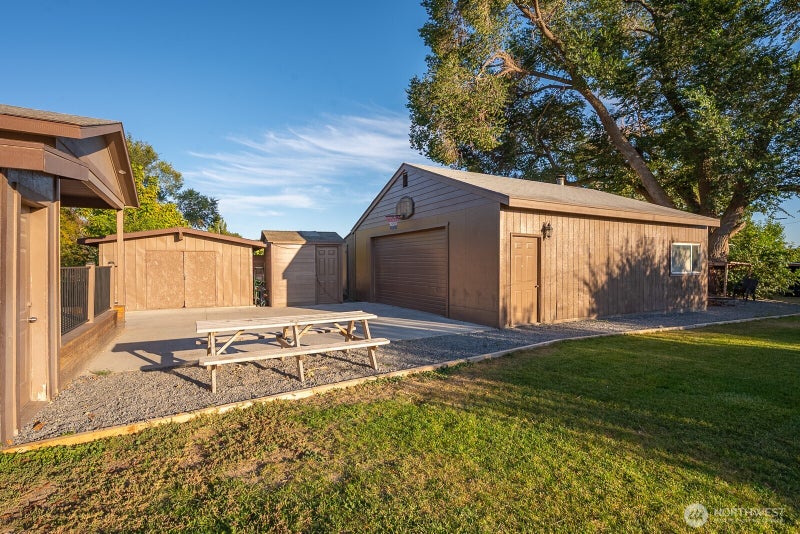 603 NE Road 19