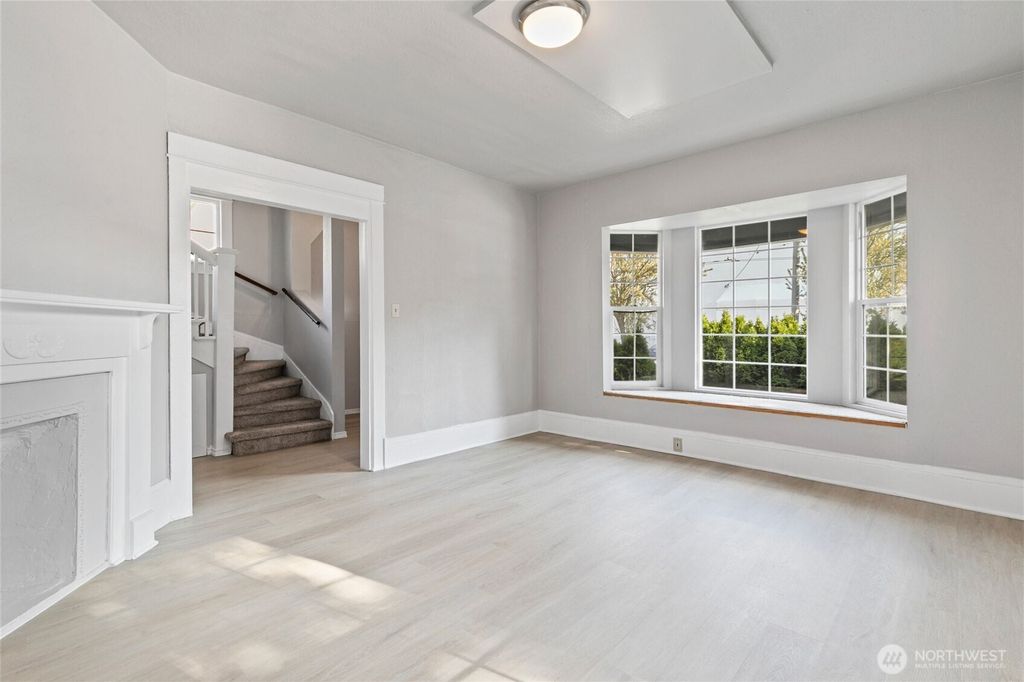 Photo of 1310 NE 52nd Street, Seattle, WA 98105 (MLS # 2421000)
