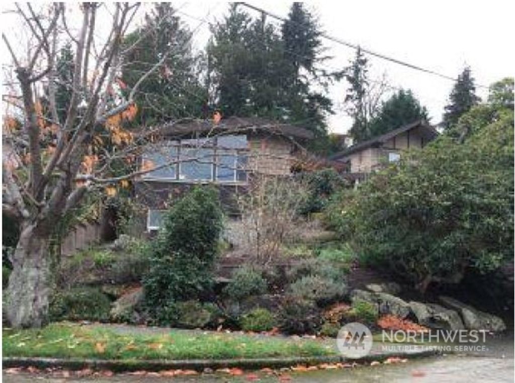 Photo of 5433 S Hudson Street, Seattle, WA 98118 (MLS # 2066700)