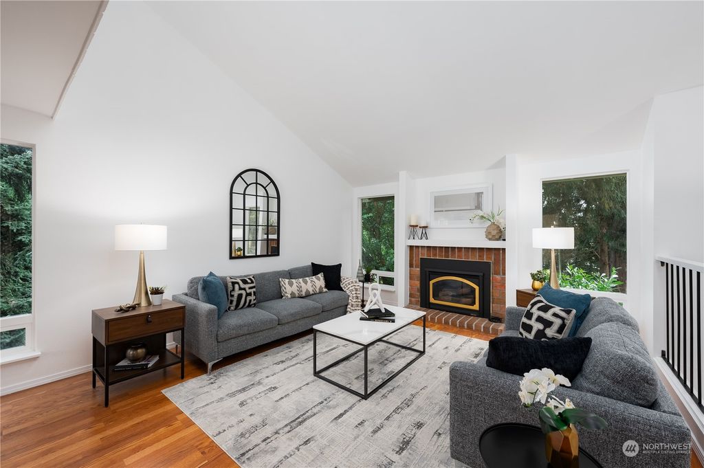 Photo of 12738 SE 68th Place, Bellevue, WA 98006 (MLS # 2303804)
