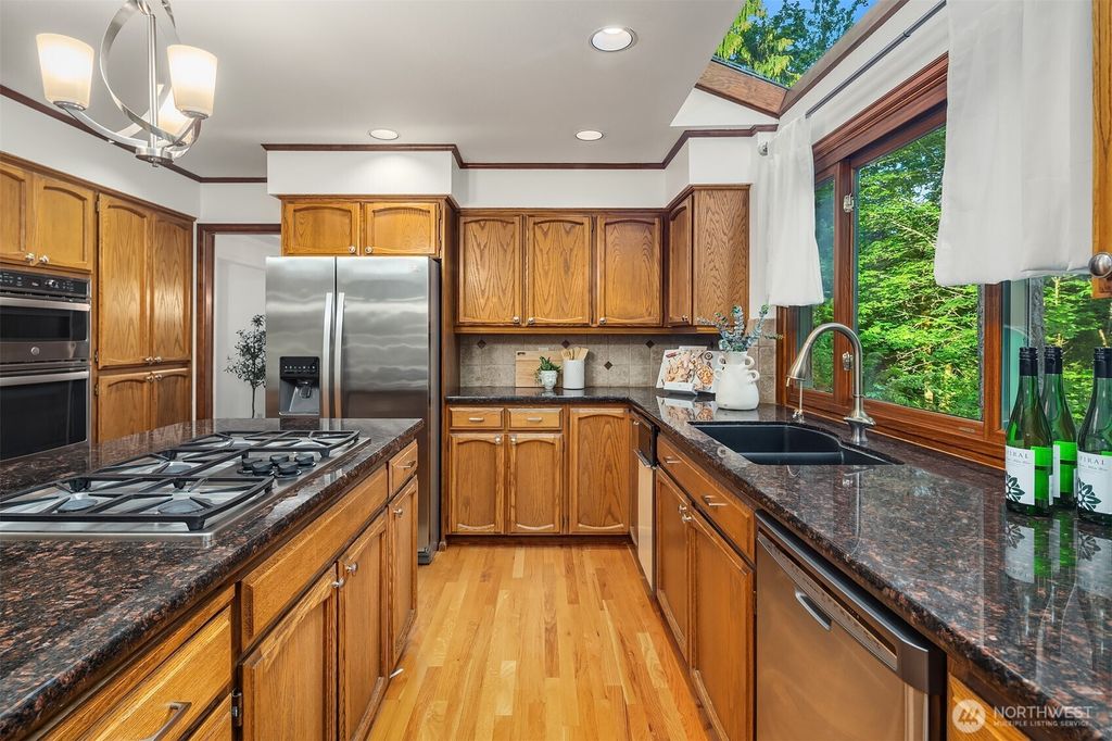 listing image 9364828518021173124