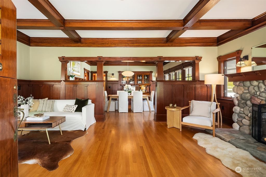 Photo of 5623 42nd Avenue SW, Seattle, WA 98136 (MLS # 2135403)