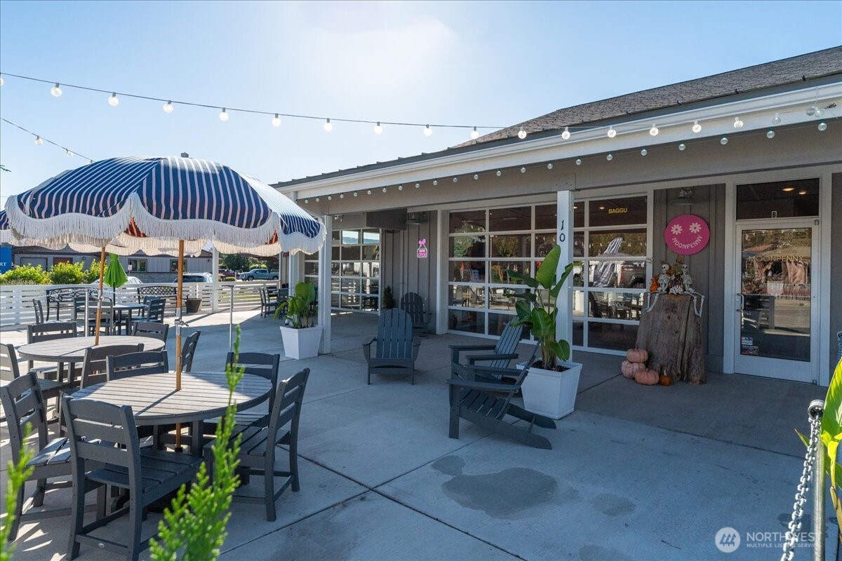 10 Wapato Point Parkway B