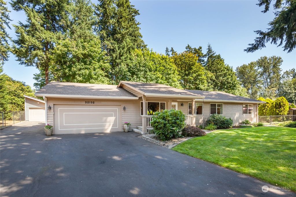 Photo of 32132 111th Court SE, Auburn, WA 98092 (MLS # 2140188)