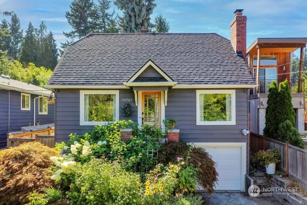 Photo of 11727 26th Avenue NE, Seattle, WA 98125 (MLS # 2151835)