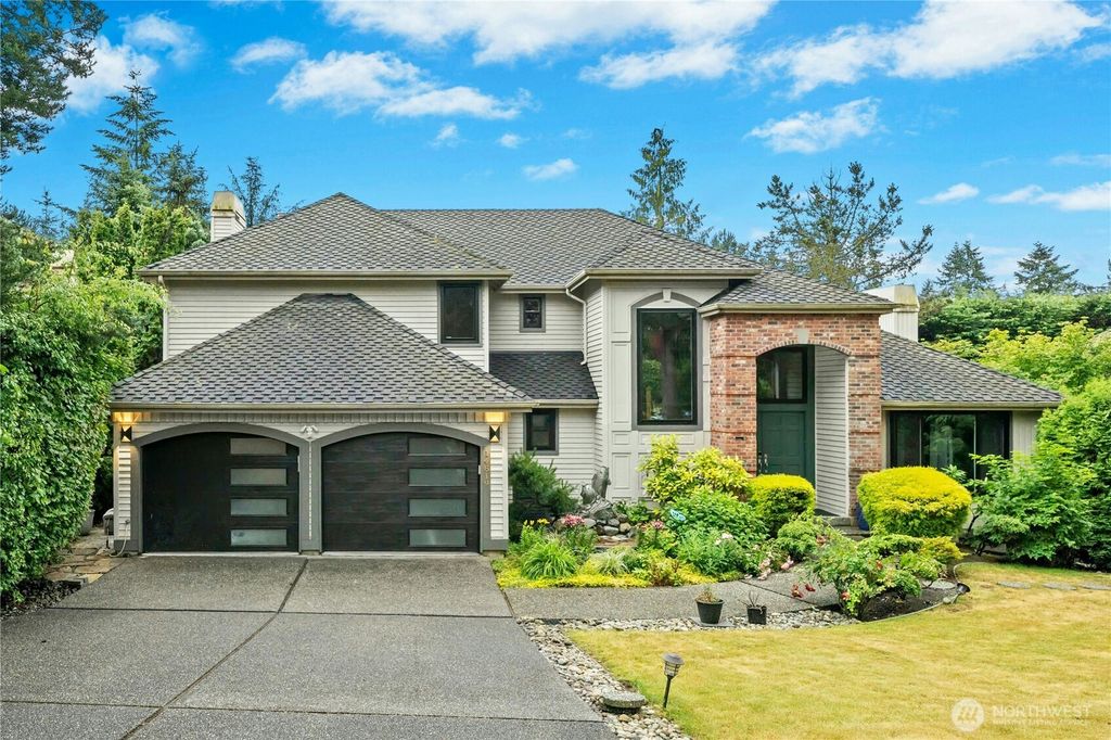 Photo of 14819 SE 65th Street, Bellevue, WA 98006 (MLS # 2438209)