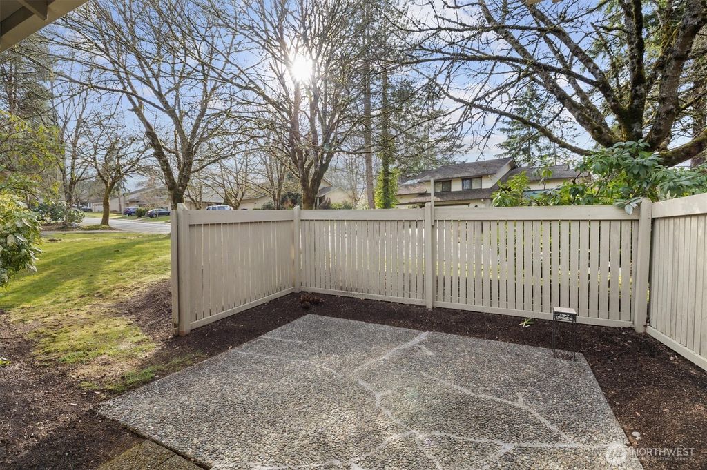 Photo of 15603 NE 65th Street, Redmond, WA 98052 (MLS # 2345377)