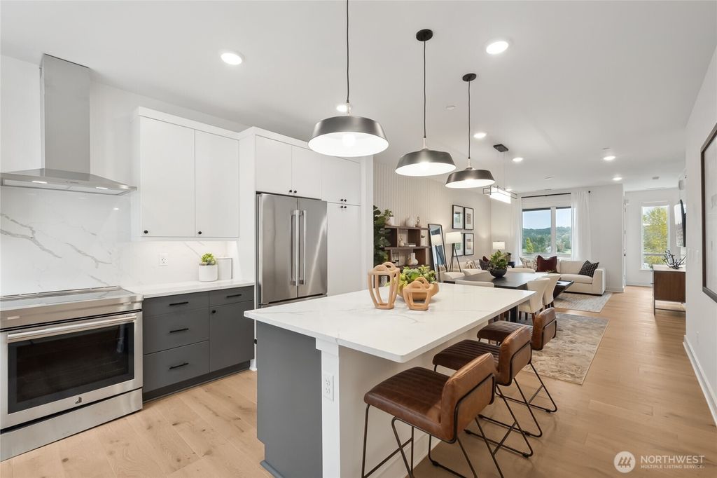 Photo of 12237 137th Place NE #2807, Redmond, WA 98052 (MLS # 2442392)