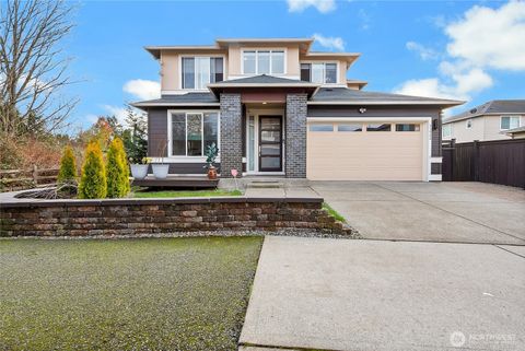 Photo of 31524 11th Place SW, Federal Way, WA 98023 (MLS # 2467380)