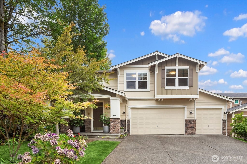 Photo of 213 245th Place NE, Sammamish, WA 98074 (MLS # 2578474)