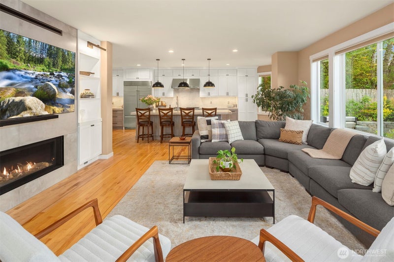 213 245th Place NE