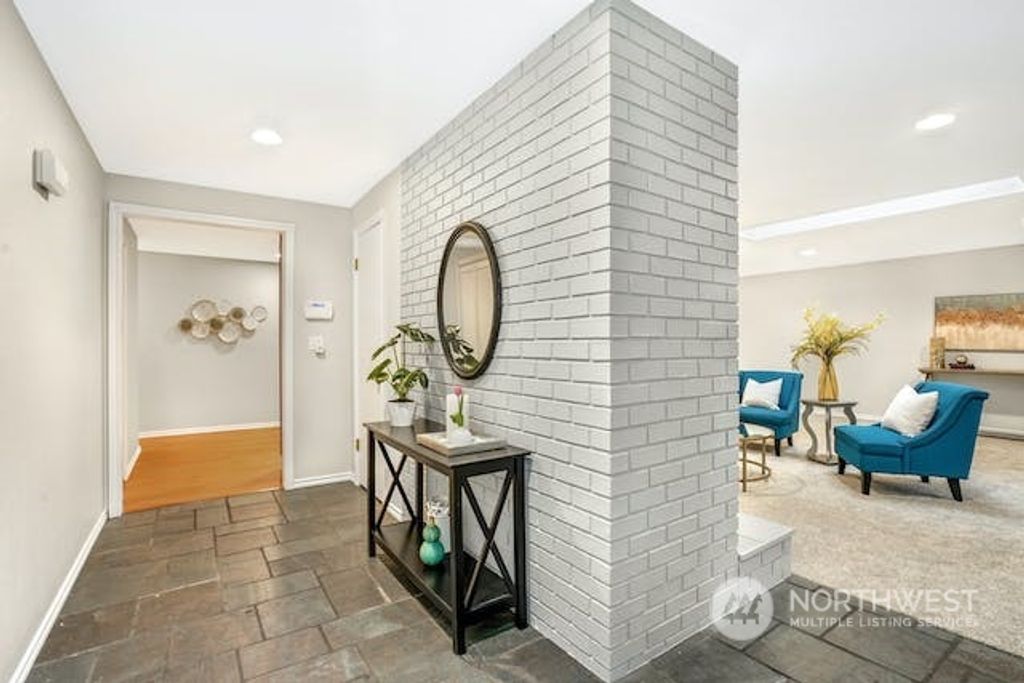 Photo of 16536 191st Place NE, Woodinville, WA 98072 (MLS # 2047034)