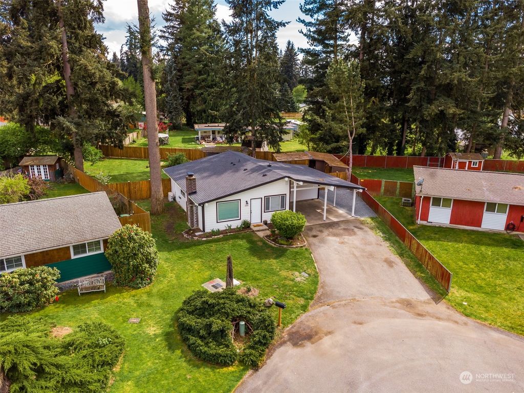 Photo of 4816 103rd Place NE, Marysville, WA 98270 (MLS # 2235345)