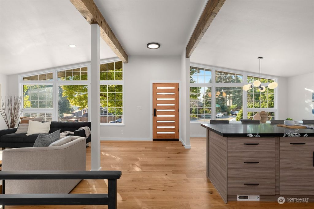 Photo of 8320 Seward Park Avenue S, Seattle, WA 98118 (MLS # 1995414)