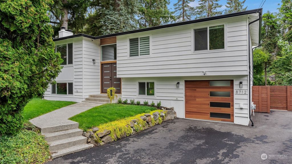 Photo of 8712 NE 133rd Place, Kirkland, WA 98034 (MLS # 2289931)