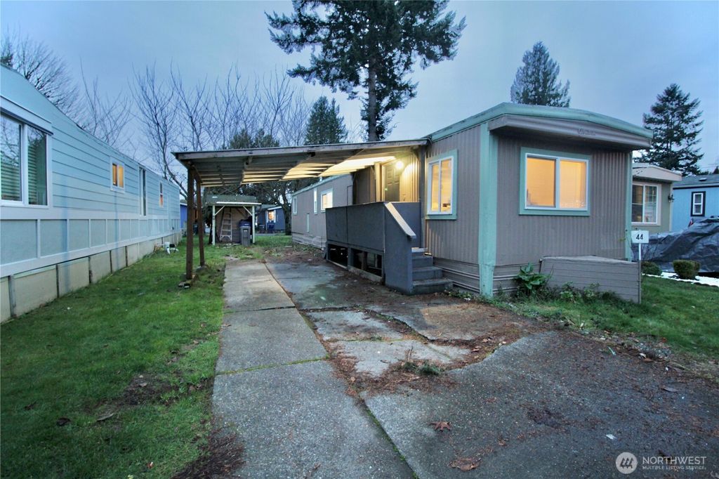 Photo of 3105 M Street SE #44, Auburn, WA 98002 (MLS # 2460353)