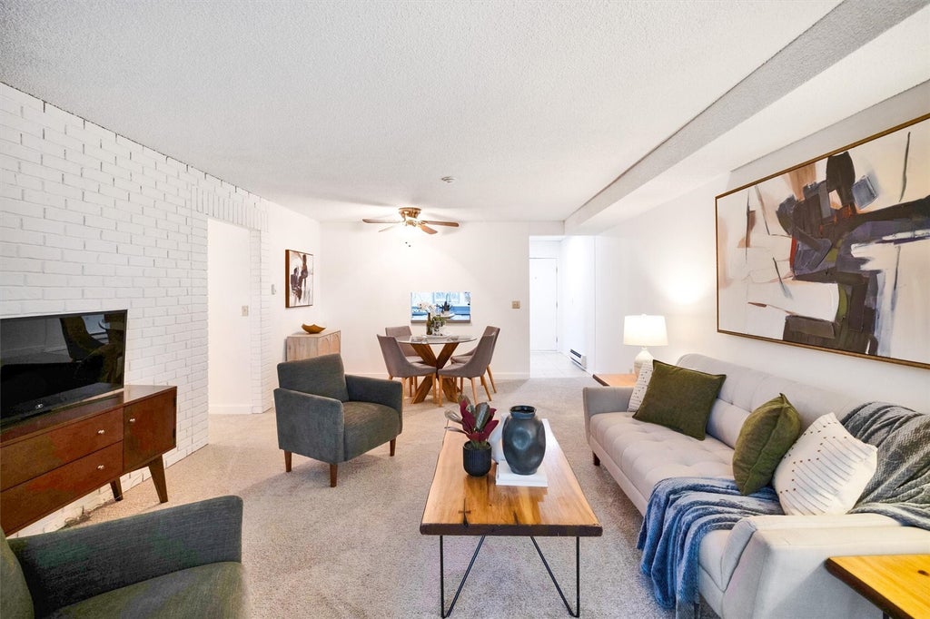Photo of 4807 180th Street SW #E208, Lynnwood, WA 98037 (MLS # 2597891)