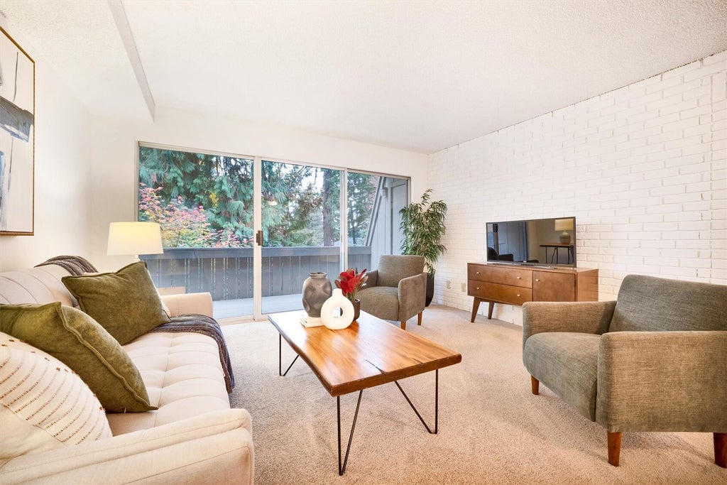 Photo of 4807 180th Street SW #E208, Lynnwood, WA 98037 (MLS # 2597891)
