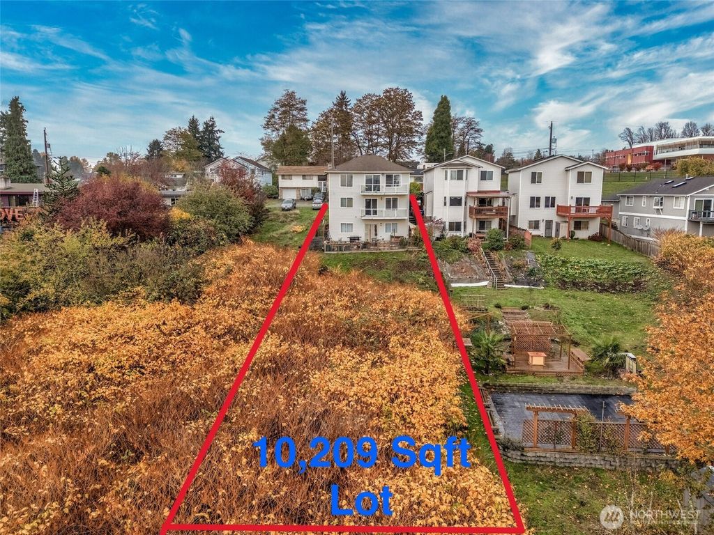 Photo of 7972 39th Avenue S, Seattle, WA 98118 (MLS # 2454289)