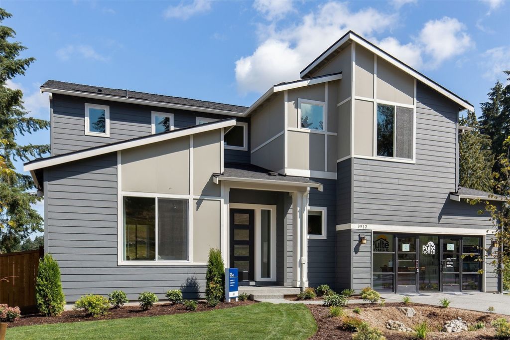 Photo of 3900 NE 27th Place #03, Renton, WA 98059 (MLS # 2021672)