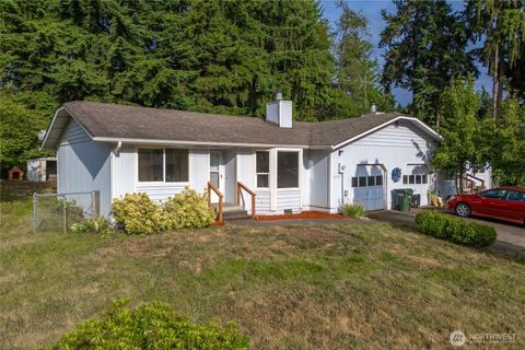 Photo of 12321 12323 120th Ave Court E, Puyallup, WA 98374 (MLS # 2400259)