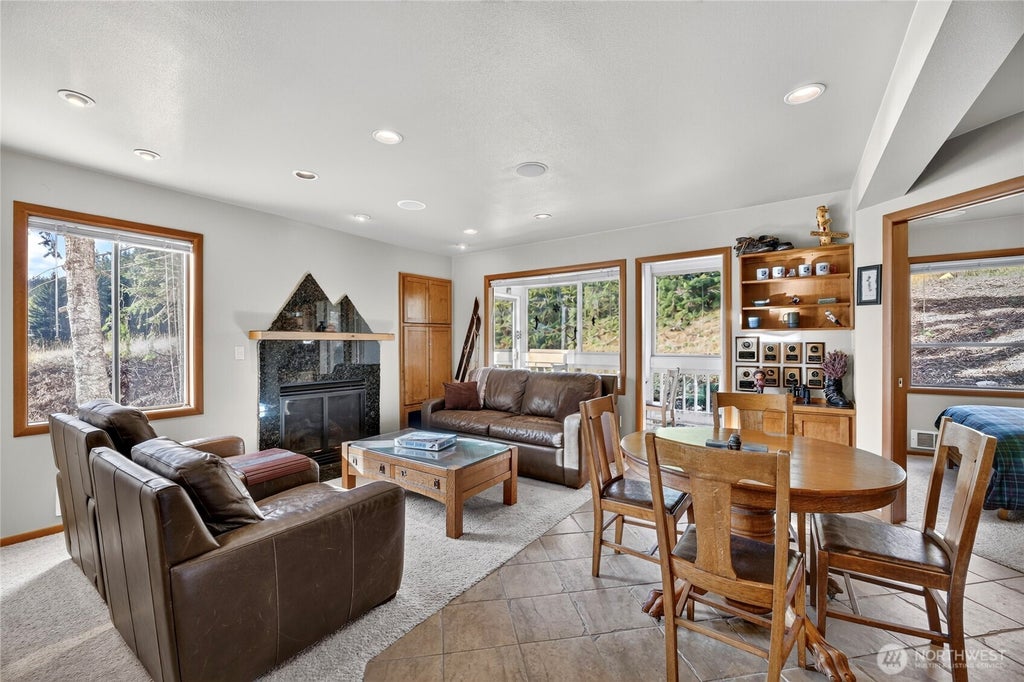 Photo of 223 Hyak Drive E #609, Snoqualmie Pass, WA 98068 (MLS # 2593411)