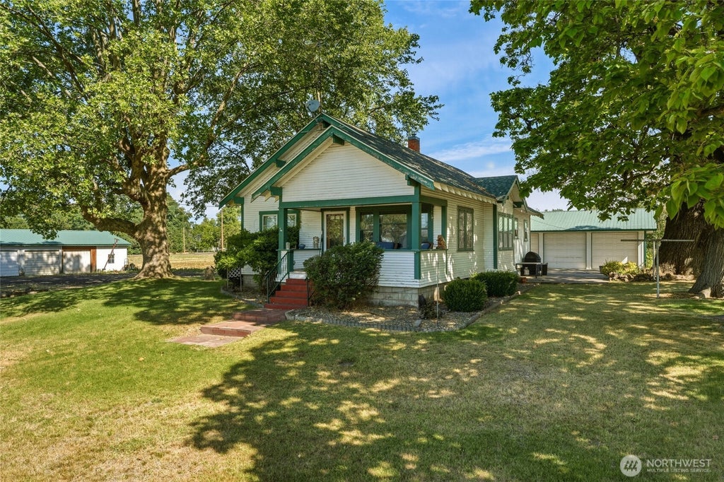 Photo of 659 S Gose Street, Walla Walla, WA 99362 (MLS # 2559618)