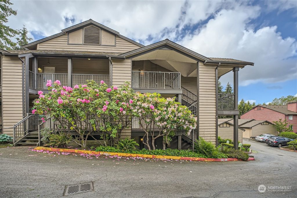Photo of 13209 Newcastle Way #C301, Newcastle, WA 98059 (MLS # 2248565)