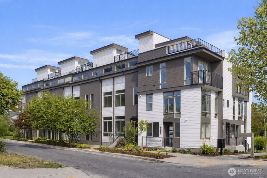 Photo of 4418 Midvale Avenue N, Seattle, WA 98103 (MLS # 2474649)