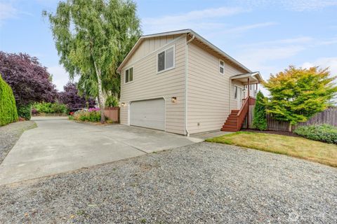 Photo of 8316 14th Place SE, Lake Stevens, WA 98258 (MLS # 2410282)