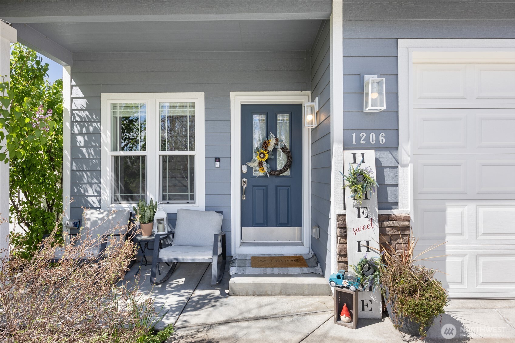 1206 NE Fairway Drive