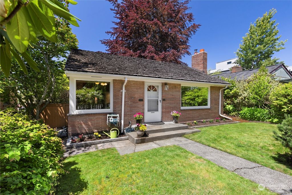 Photo of 2649 45th Avenue SW, Seattle, WA 98116 (MLS # 2244568)