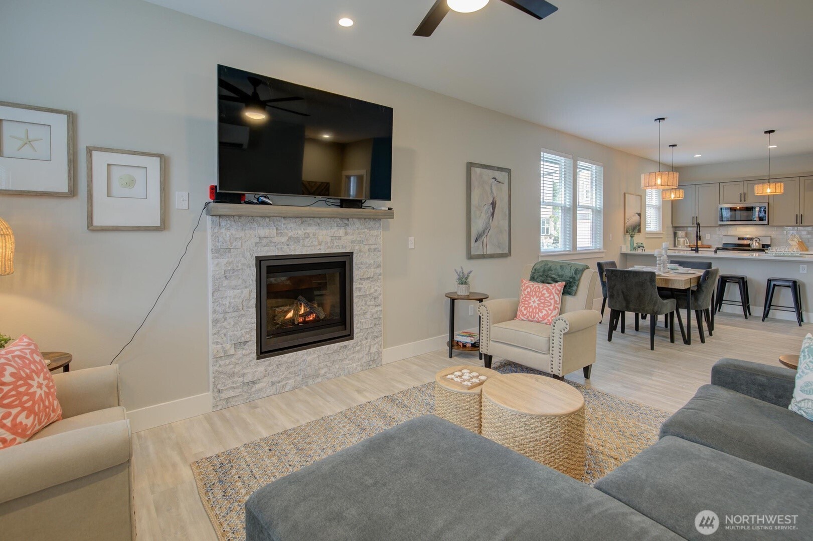 438 Lupine Lane SW