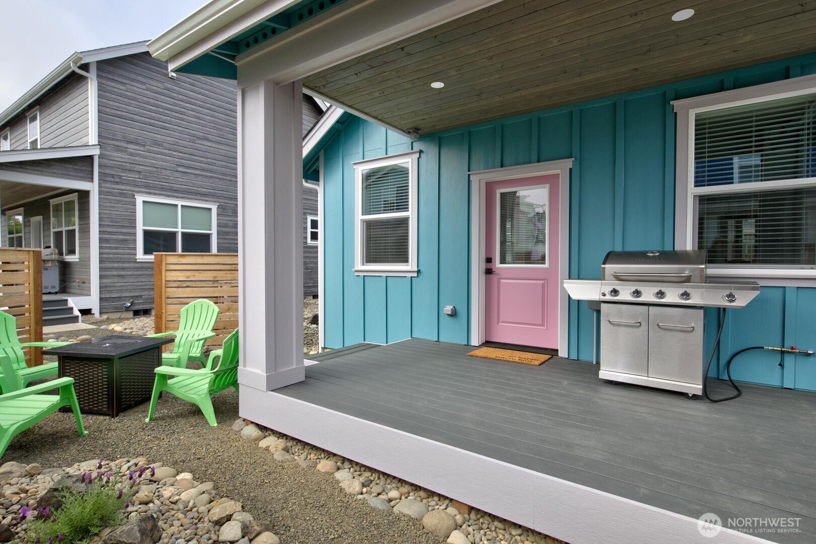 438 Lupine Lane SW