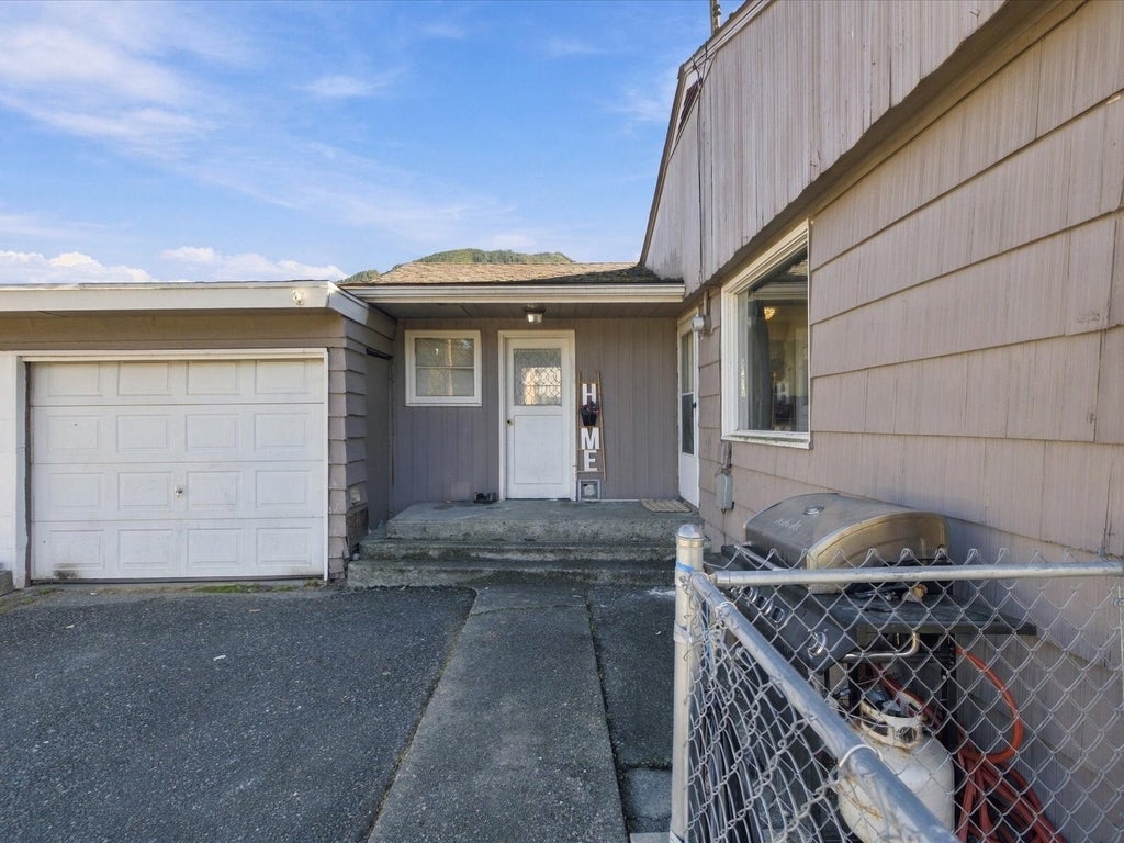 Photo of 660 Sauk Avenue, Darrington, WA 98241 (MLS # 2580518)